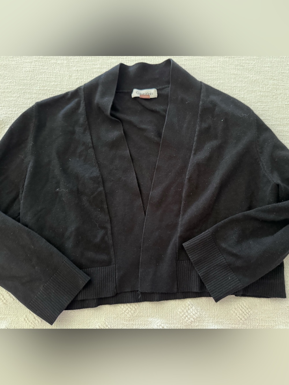 Calvin Klein cropped 3/4 sleeve cardigan-SZ L
B1